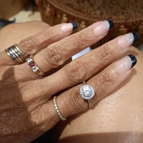 AUTH GENUINE SOLID 10K WHITE GOLD HALO CZ CHUNKY ANNIVERSARY ENGAGEMENT RING SZ7 - Picture 1 of 11